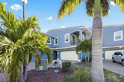 Image de Luxury 3br Townhome: Walk to Beach + Pool Access!