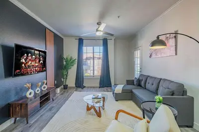 Image de Glendale Escape 1bd Apartment in West Gate!