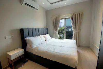 Image de Chic 1-bedroom on top floor with private balcony in Lahore