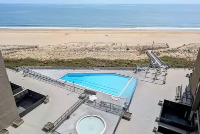 Image de Oceanfront 3br + Loft Penthouse with Panoramic Views – Sea Colony, Bethany Beach