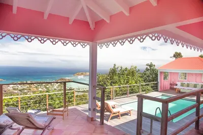 Image de Traditional Caribbean Style house with breathtaking views