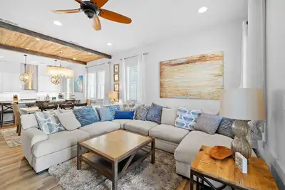 Image de Book Now for Fall Stays! Resort Amenities! In the Heart of Seacrest Beach! 4 Adult Bikes!