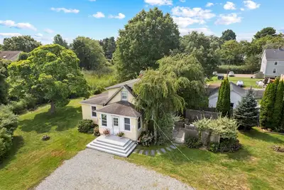 Image de Mystic Bungalow. Downtown Mystic