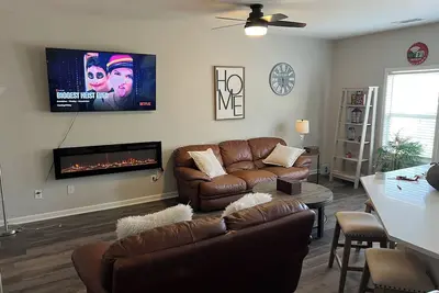 Image de Fabulous 3-bedroom townhome with WiFi and Ac in Braselton\/ chateau elan area