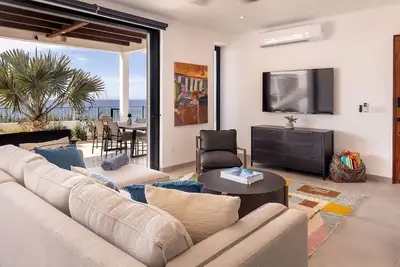 Image de Boutique Ocean Escape with Relaxing Amenities