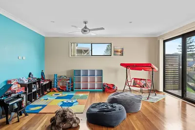 Image de Seaside Living, Family Style!