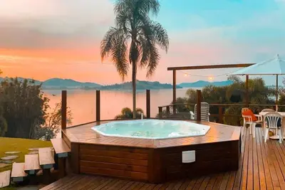 Image de Casa Com Vista Incrível na Lagoa Imaruí - Srr005