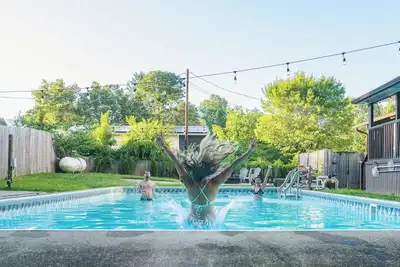 Image de Black Mountain Retreat! Pool/HotTub/Games/FirePit
