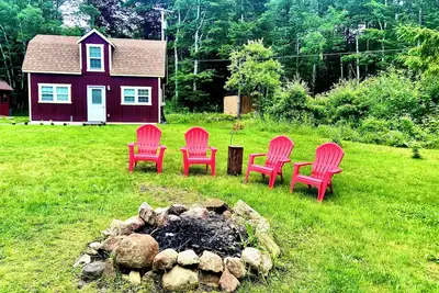 Image de The Cardinal Barn! Beautiful peaceful tiny home in the heart of the Adirondacks!