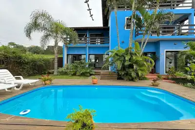 Image de Ampla Casa com piscina a 100m da Praia da Vila Nova - Imb001