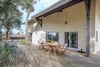 Image de Villa Fardeau à Moliets-et-Maa - Jardin Privé, Terrasse Couverte et Plancha pour 8 Personnes