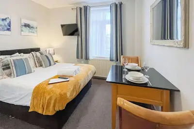 Pier View Apartment 1 - Uk48503