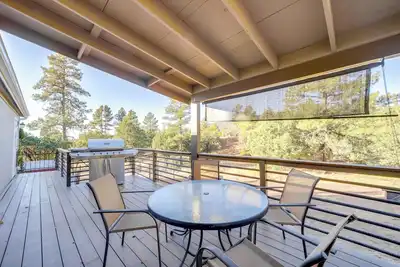 Mountain-View Home w/ Deck in Pine