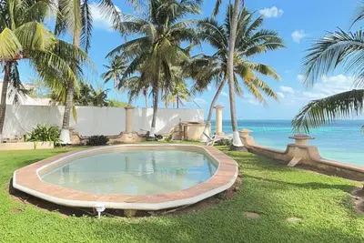 Image de Beautiful Beach Front Apartment