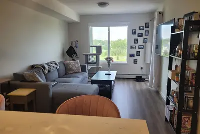Image de Chic 1-bedroom apartment with WiFi in marvelous Airdrie