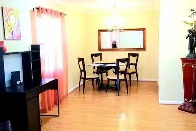 Image de 3 Bedroom house near Tysons Corner