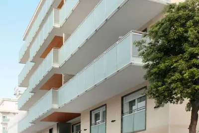 Image de Joli appartement pour 8 personnes avec Wifi, climatisation, Tv, balcon, animaux admis et parking