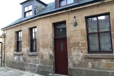 Image de 2-Bed Cottage, Sleeps 4, 10 mins to Glasgow Centre