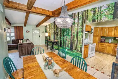Image de Forest-Themed, Cozy & Spacious Haven Home