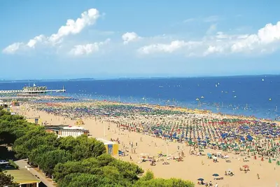 Image de Confortable appartement avec piscine, Wifi, climatisation, Tv, balcon, animaux admis et parking