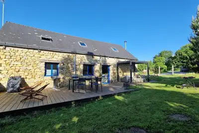Image de Maison en pierre, 3 chambres 8 personnes Hameau au calme proche port de Le Fret