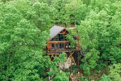 Image de The Foxfire Cabin - Tree-top Getaway