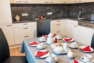 Image de Joli appartement pour 4 personnes avec Wifi, Tv, terrasse et parking