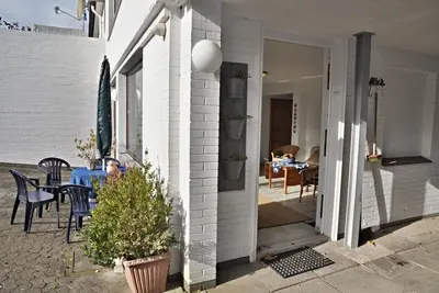 Image de Vacation apartment Kliffsegler with terrace in Laboe
