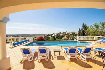 Parque da Floresta villa 209 with pool on golf resort\n