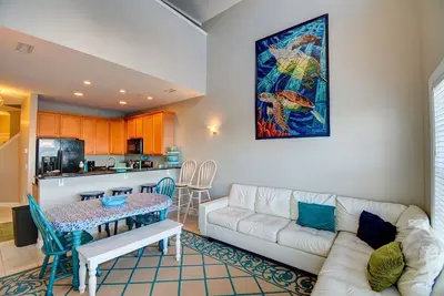Image de Peep's Perch - Coastal Townhome with Pool, Playground, & Beach Access