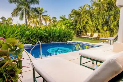 Perfectly situated near the Jack Nicklaus Pacifico Golf Course and  Pacifico beachclub