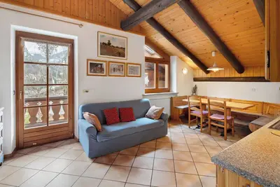 Appartement \"Eveis\" avec vue sur la montagne, Wi-Fi et climatisation