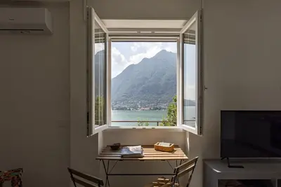 Image de Appartement de vacances \"Como Lake Paradise\" avec vue sur le lac, terrasse privée et Wi-Fi