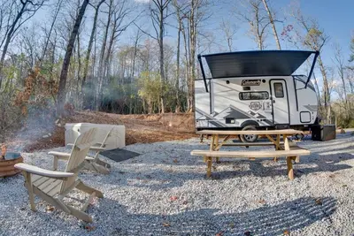 Image de Pisgah Camper Hot Tub & Fire Pit