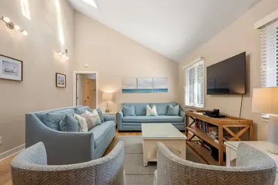 Image de 435 Oceanwoods Cottage by Akers Ellis Rentals