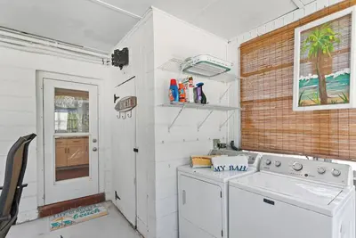 Image de Bright Jax Beach Pool Retreat with Heat, Ac, WiFi, Bikes etc