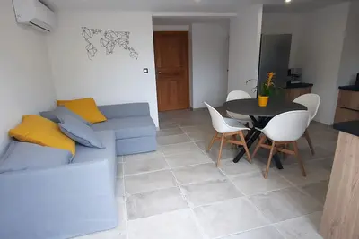 Image de Au cœur de la Provence entre Alpilles et Luberon, Avignon et Aix en Provence.