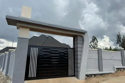 Image de Phenomenal 6-bedroom house with WiFi in Mbarara