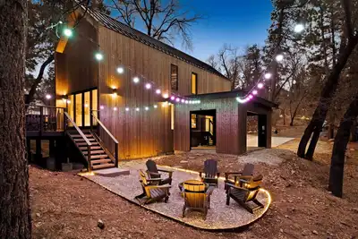 Image de Scandinavian Designer Gem: Hot Tub ~ Fire Pit ~ Ev