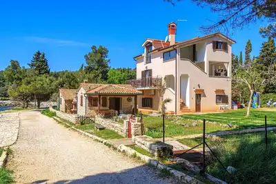 Image de Beachfront Escape in Rovinj - One Bedroom Apartment