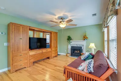 Image de 18 Mi to Nashville: Home w\/ Patio in Old Hickory