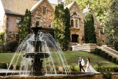 Image de Luxury 9br Atlanta Mansion | Pool, Theater, Event Space