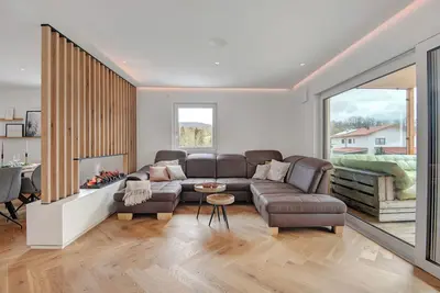 Image de Maison de vacances 'Bayerwald Refugium' avec vue sur les montagnes, terrasse privée et Wi-Fi