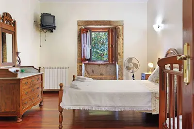 Image de Chambre 'Quarto 3 - Quinta Da AtaĂde' avec vue sur les montagnes, piscine partagĂ©e et Wi-Fi