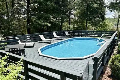 Image de Kingston Cabin with Pool - 30 mins from Nashville