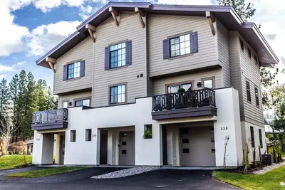 Image de Luxury in Downtown McCall, Walking Distance to Everything Downtown