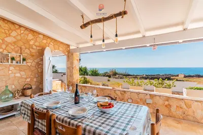 Aeneas Villa by Vivimy
