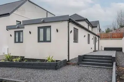 Image de The Mooring, pet friendly, with a garden in Northam