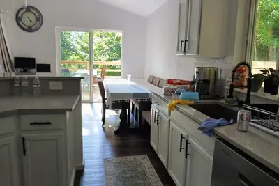 Image de Enchanting 3-bedroom house with WiFi in Shelton \n