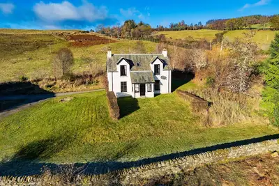 Image de Milton of Tullypowrie Cottage - a cottage that sleeps 8 guests in 4 bedrooms
